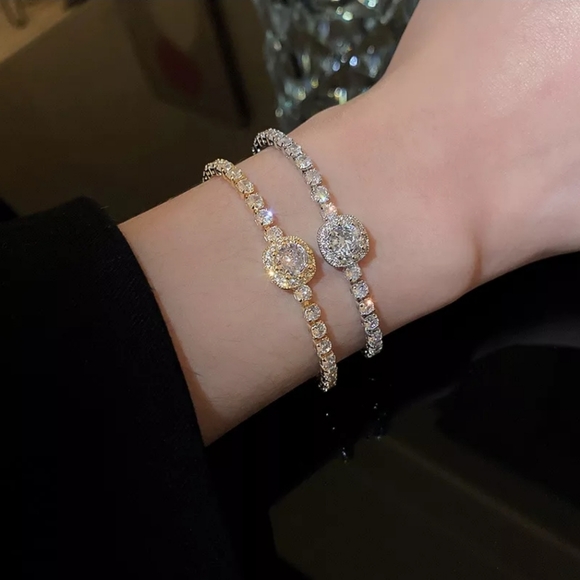 Fashion Jewelry Jewelry - Beautiful Silver Crystal Bracelet